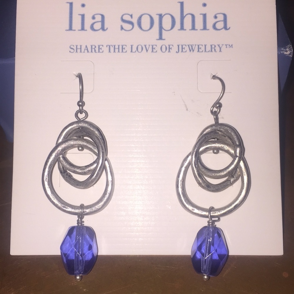 Retired Lia Sophia drop earrings